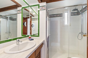 Groot penthouse met 3 slaapkamers en 2 badkamers, uitzicht op zee, garage en berging in Aldea del Mar - Lotus Properties