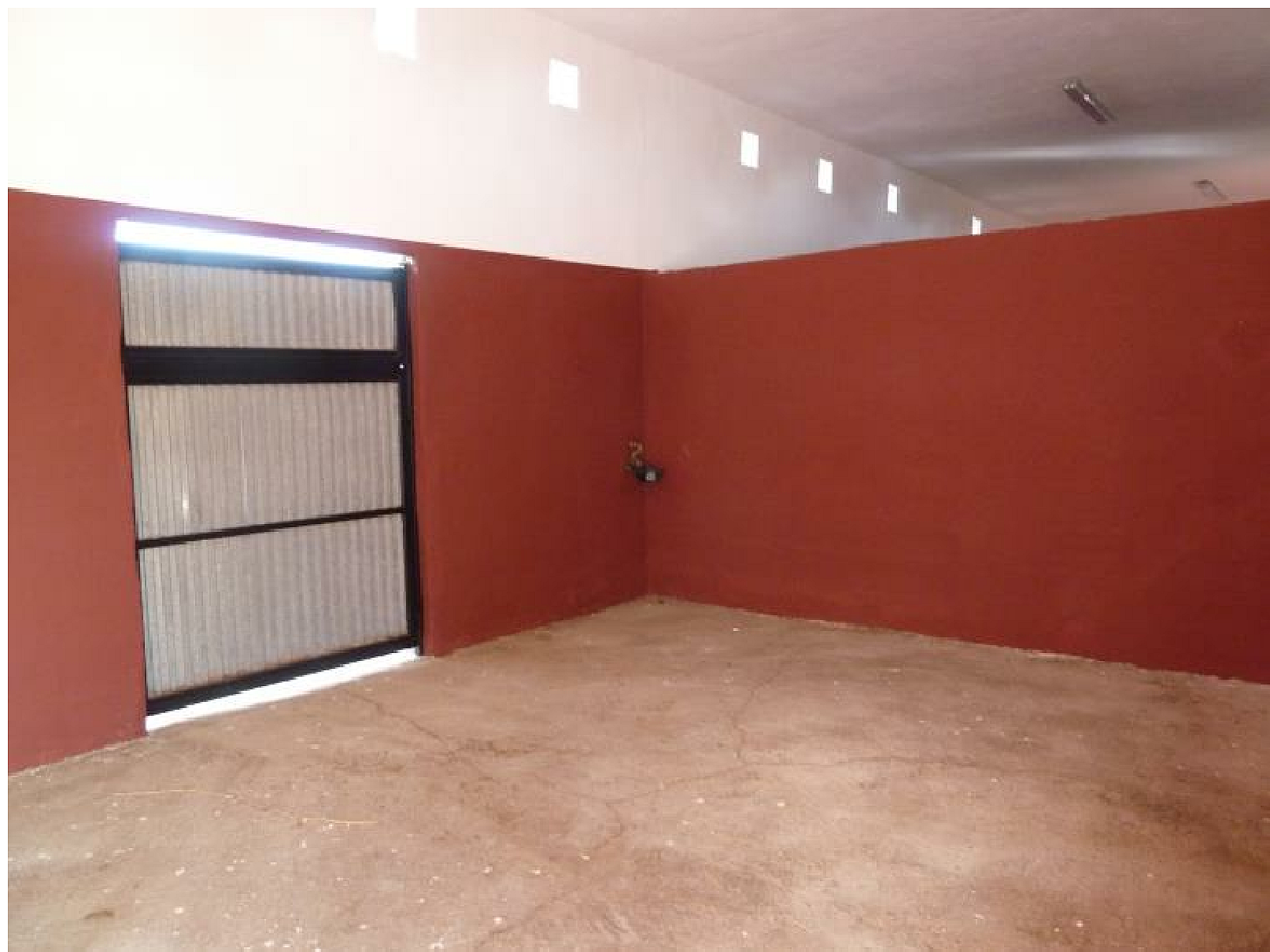 Perceel van 10.006,00 m² met paardenstallen in San Miguel de Salinas - Lotus Properties