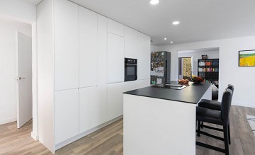 Gerenoveerde villa met 5 slaapkamers en 3 badkamers gastenappartement in het prachtige Ciudad Quesada met toeristenvergunning - Lotus Properties