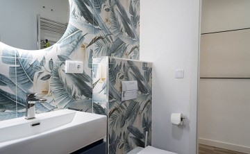 Gerenoveerde villa met 5 slaapkamers en 3 badkamers gastenappartement in het prachtige Ciudad Quesada met toeristenvergunning - Lotus Properties