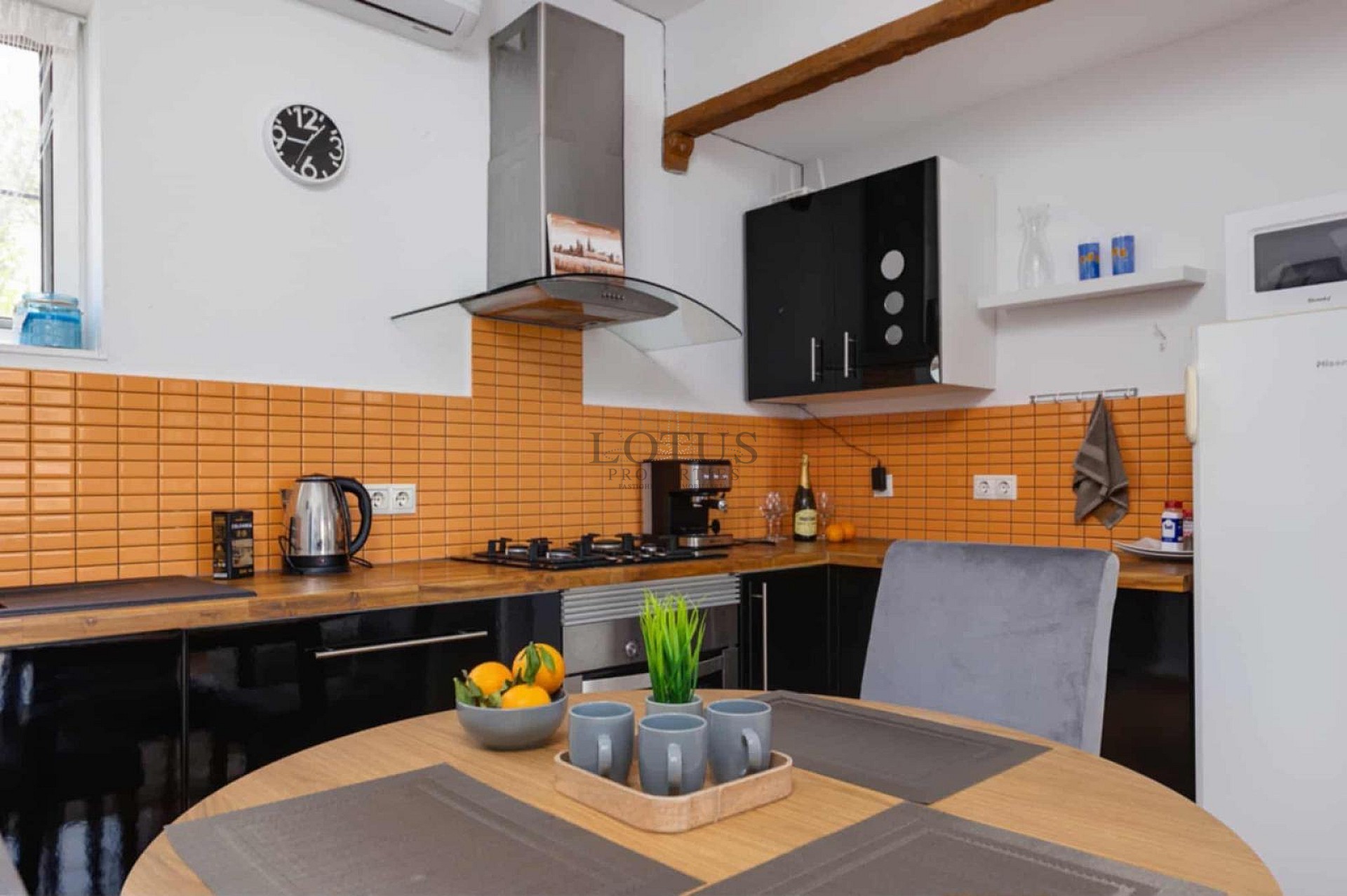 Charming Corner Townhouse with Stunning Roof Terrace and Sea Views in Villamartin - Lotus Properties