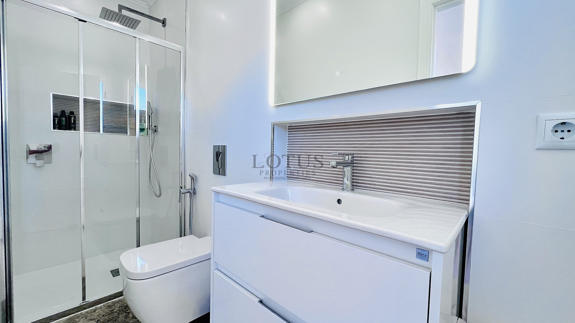 Mediterranean Dream in Villamartin – Three-Bedroom Townhouse with Pool and Corner Garden - Lotus Properties