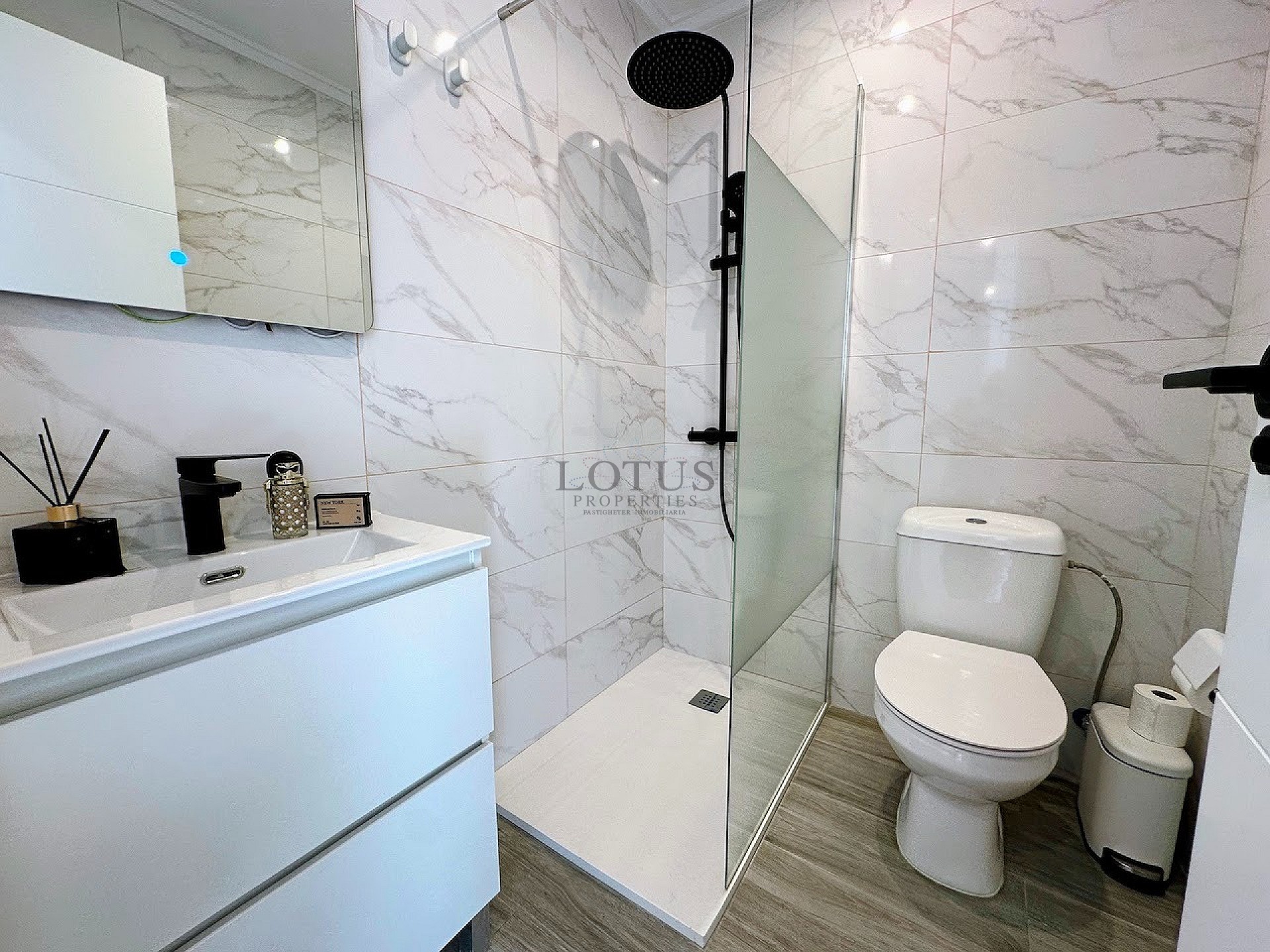 Super nice renovated ground floor in Torreta III with 2 bedrooms and large terrace - Lotus Properties