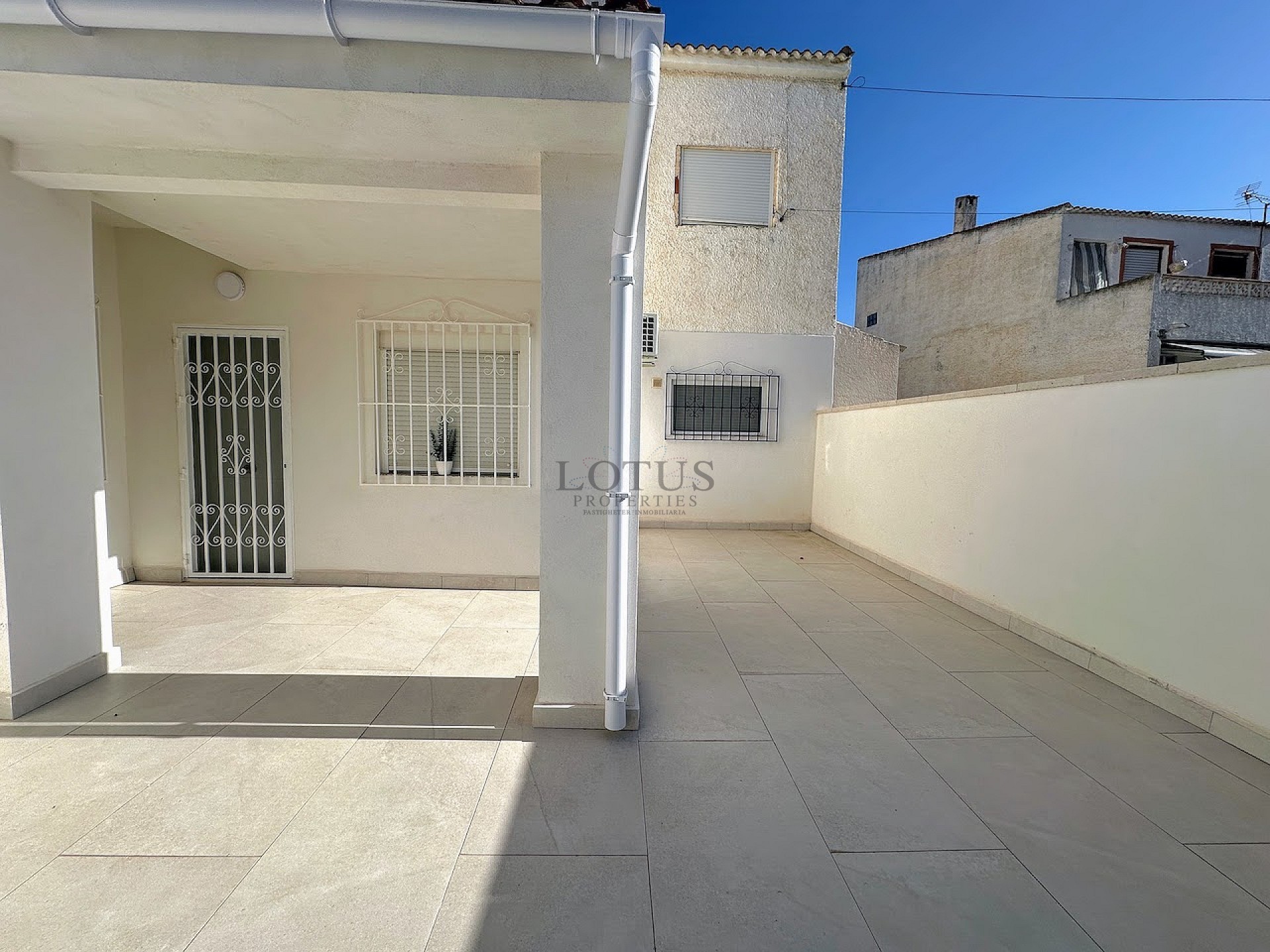 Super nice renovated ground floor in Torreta III with 2 bedrooms and large terrace - Lotus Properties