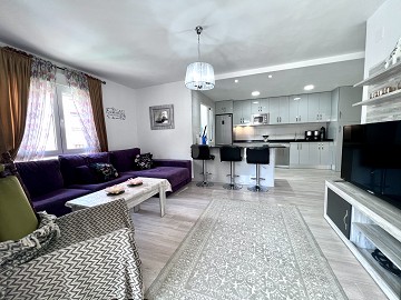 FANTASTISK LÄGENHET 30 METER TILL HAVET - Lotus Properties