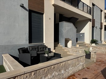 Mysig markplan med moderna bekvämligheter i Guardamar del Segura. - Lotus Properties