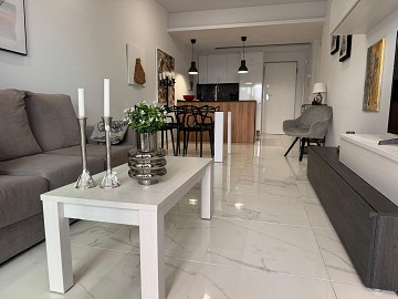 Mysig markplan med moderna bekvämligheter i Guardamar del Segura. - Lotus Properties