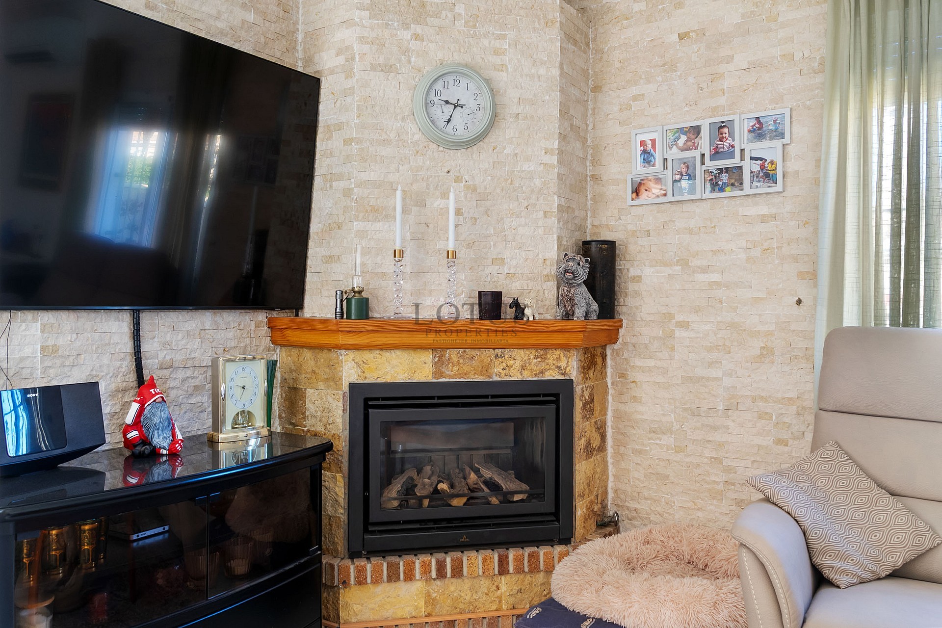 Charmig och välskött villa med 3 sovrum och uppvärmd saltvattenpool - Lotus Properties