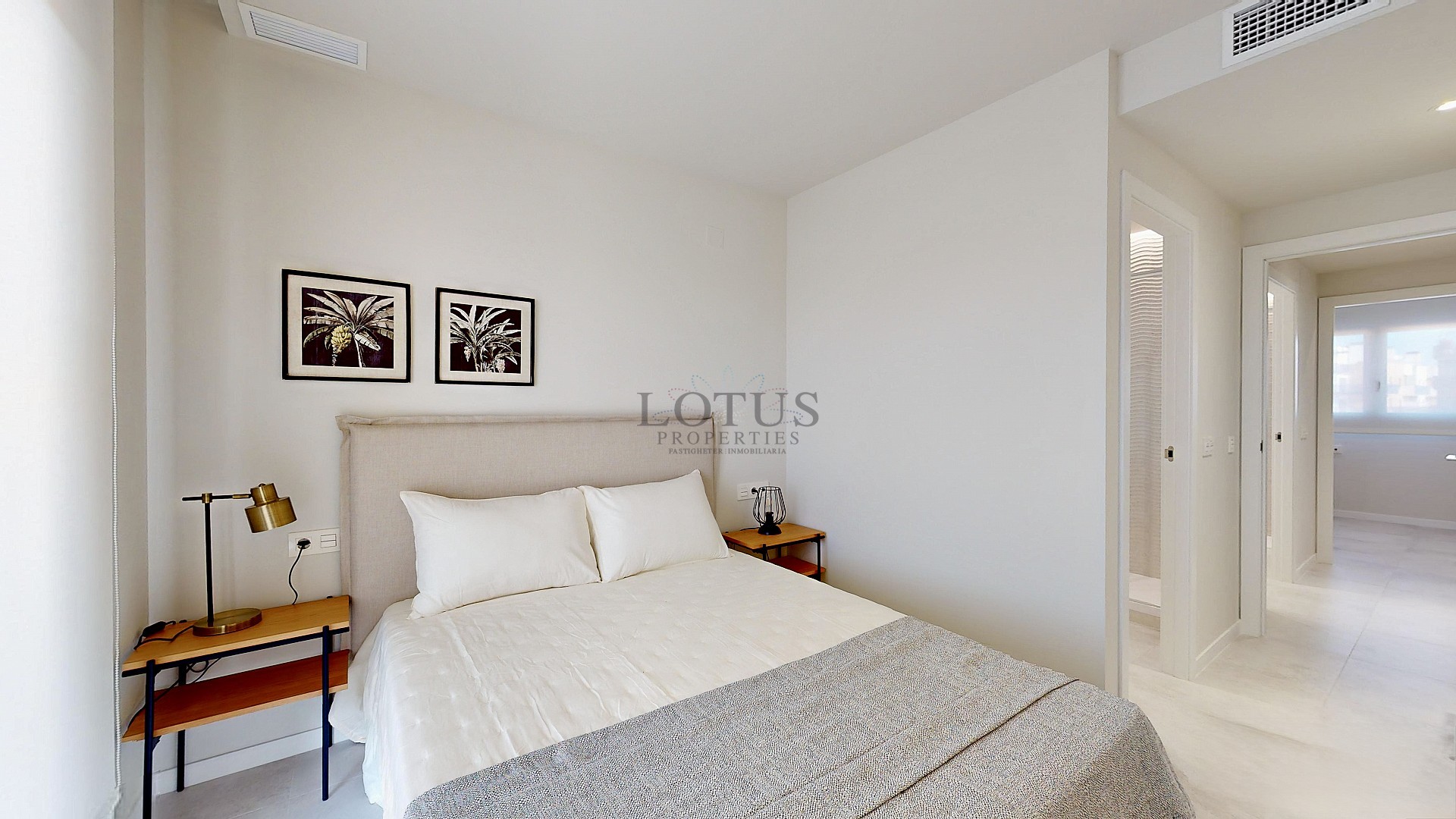 RESIDENCIAL LAGO VARESE- MIL PALMERAS  - Lotus Properties