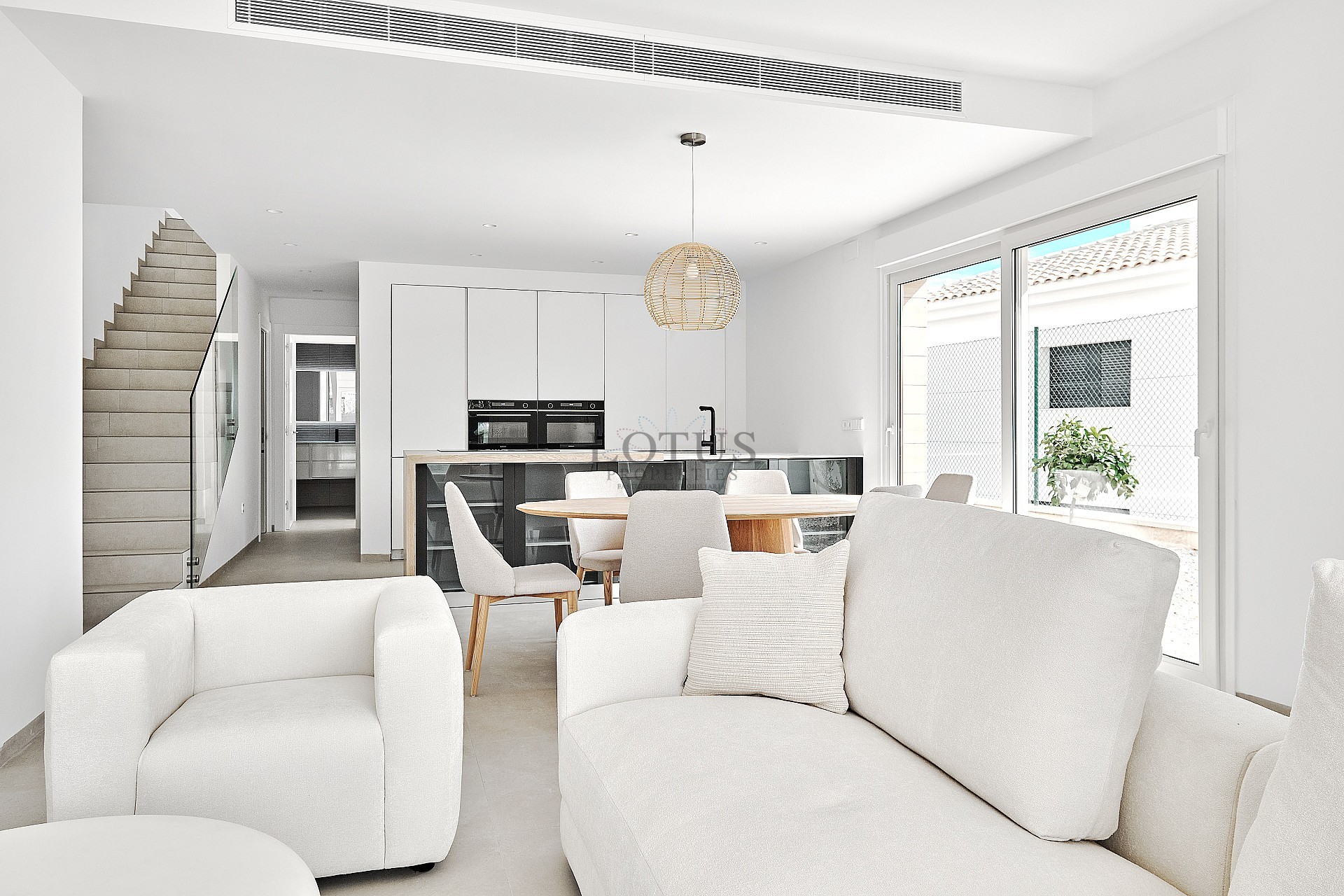 Lotus Properties presenterar – En livsstil i lyx på Costa Blanca - Lotus Properties