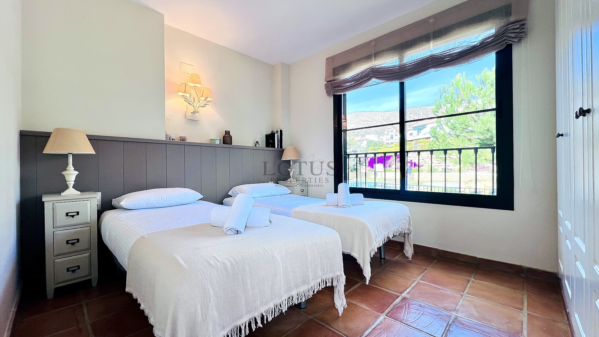 Adosado de esquina de lujo en Golf Bahía – Cerca de Benidorm, playas, golf y parques temáticos - Lotus Properties