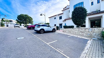 Adosado de esquina de lujo en Golf Bahía – Cerca de Benidorm, playas, golf y parques temáticos - Lotus Properties