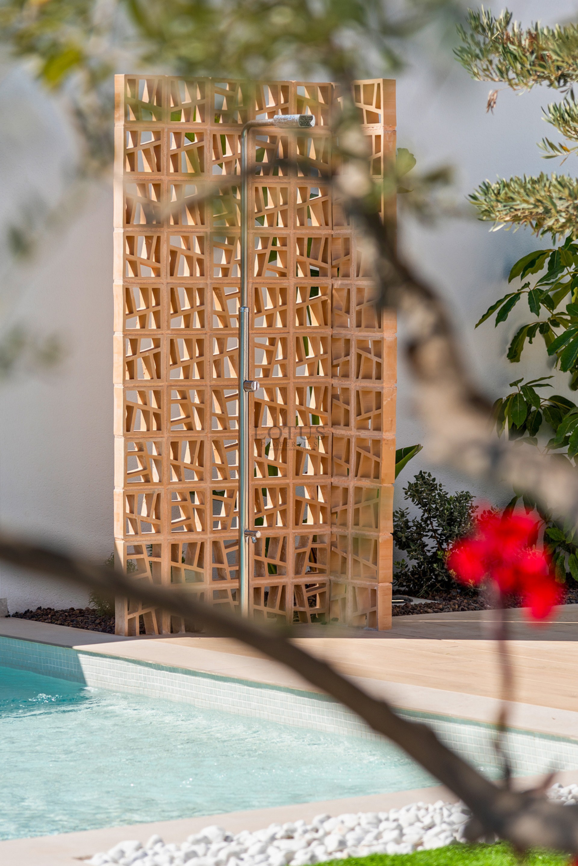 NEW PROJECT WITH VILLAS AND APARTMENTS - Lotus Properties