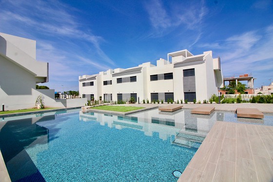 Ground floors with 3 bedrooms - Los Balcones - Lotus Properties