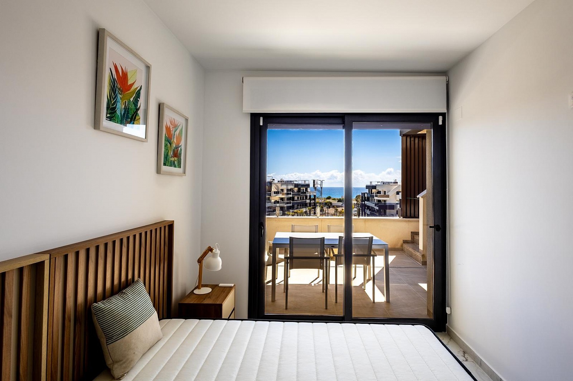 ÁTICO MODERNO CON INCREÍBLES VISTAS AL MAR Y GRAN TERRAZA PRIVADA EN LA AZOTEA. - Lotus Properties