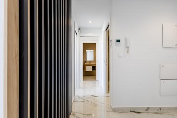 ÁTICO MODERNO CON INCREÍBLES VISTAS AL MAR Y GRAN TERRAZA PRIVADA EN LA AZOTEA. - Lotus Properties