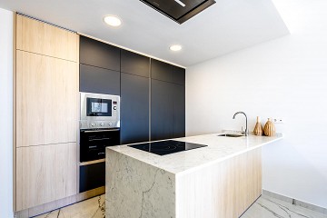 ÁTICO MODERNO CON INCREÍBLES VISTAS AL MAR Y GRAN TERRAZA PRIVADA EN LA AZOTEA. - Lotus Properties