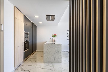 ÁTICO MODERNO CON INCREÍBLES VISTAS AL MAR Y GRAN TERRAZA PRIVADA EN LA AZOTEA. - Lotus Properties