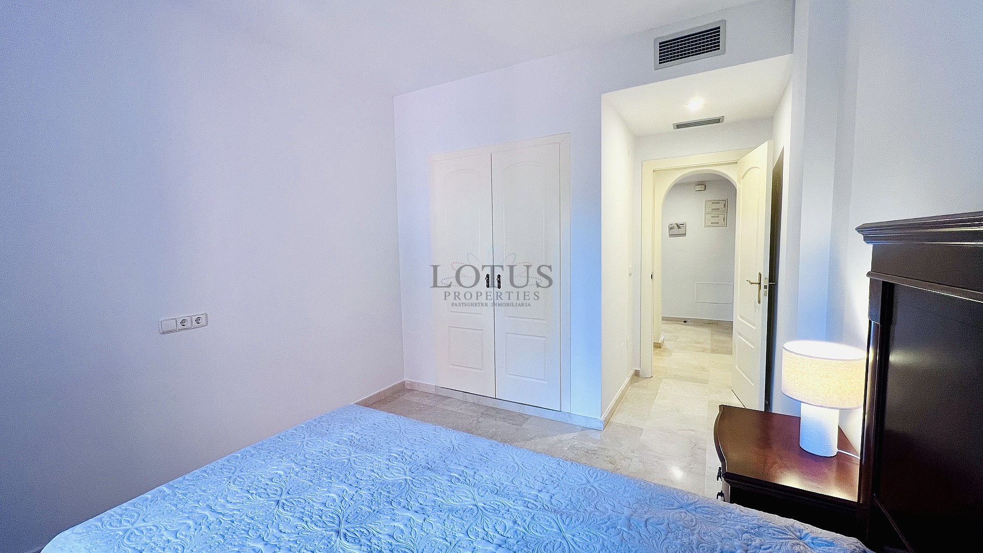 Vivienda Exclusiva junto al Golf de Villamartín – Hogar Moderno en Ubicación Privilegiada cerca de La Zenia Boulevard - Lotus Properties