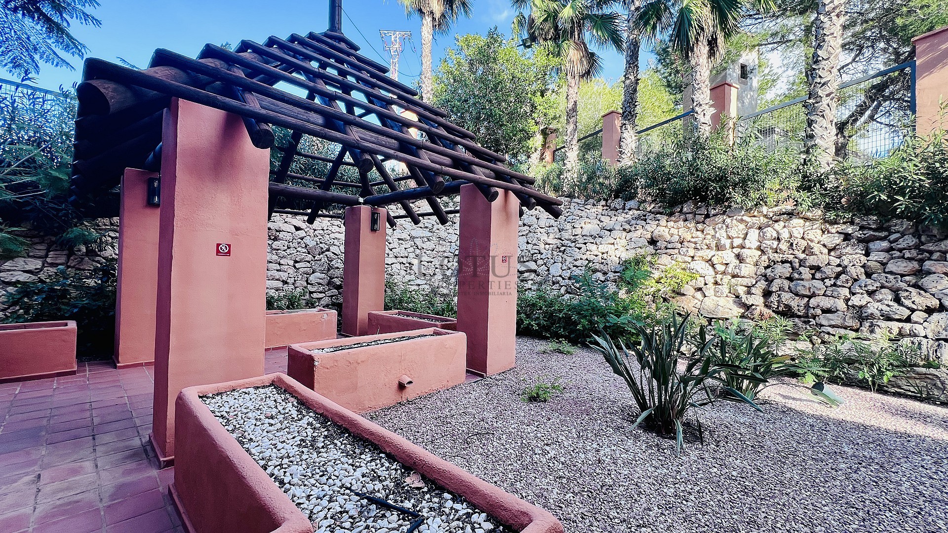 Vivienda Exclusiva junto al Golf de Villamartín – Hogar Moderno en Ubicación Privilegiada cerca de La Zenia Boulevard - Lotus Properties