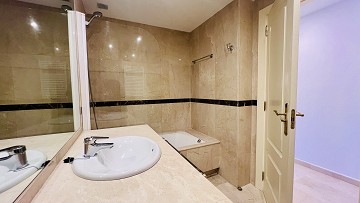 Vivienda Exclusiva junto al Golf de Villamartín – Hogar Moderno en Ubicación Privilegiada cerca de La Zenia Boulevard - Lotus Properties