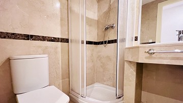 Vivienda Exclusiva junto al Golf de Villamartín – Hogar Moderno en Ubicación Privilegiada cerca de La Zenia Boulevard - Lotus Properties