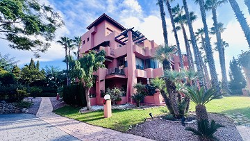 Vivienda Exclusiva junto al Golf de Villamartín – Hogar Moderno en Ubicación Privilegiada cerca de La Zenia Boulevard - Lotus Properties