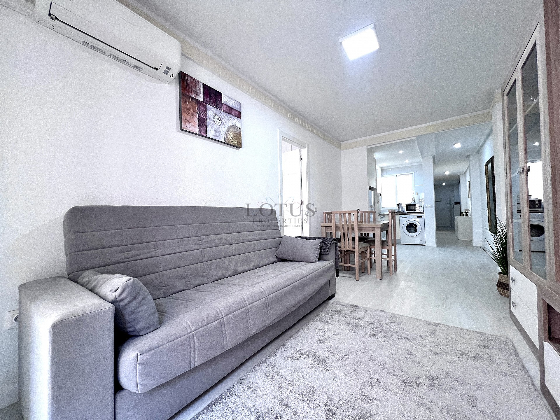 Apartment Only 60 Metres from Playa de los Locos – Torrevieja - Lotus Properties