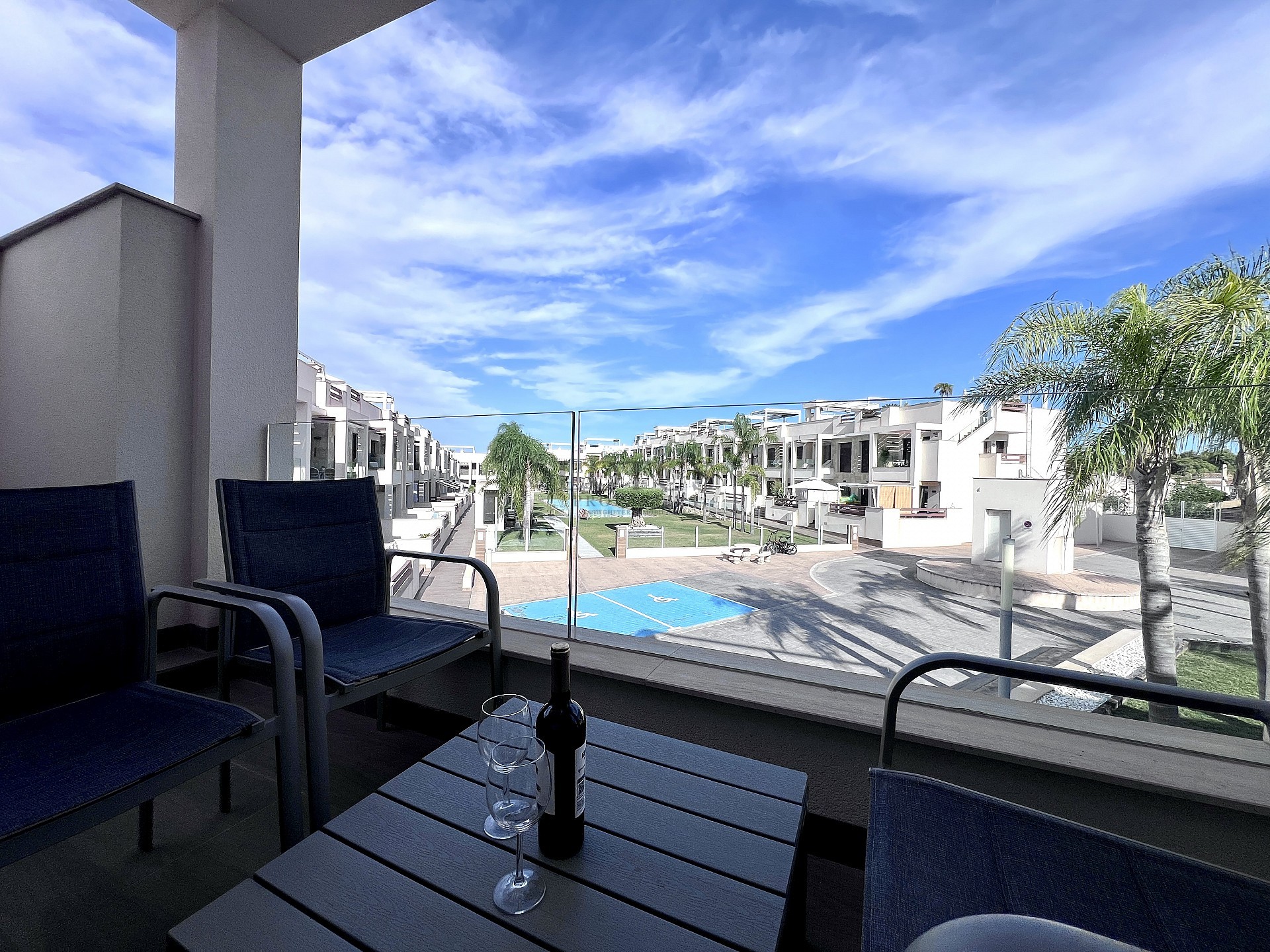 Exclusive 3-bedroom roof bungalow in Los Balcones - Lotus Properties