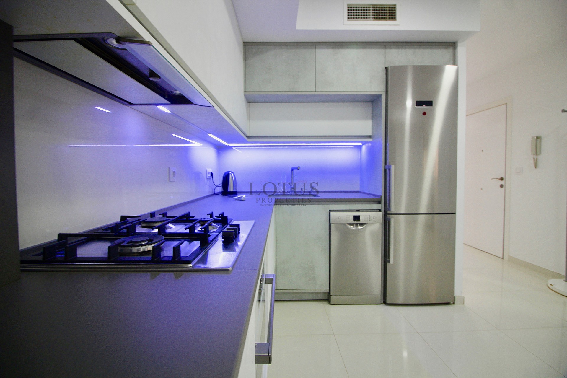 Renoverad med 3 sov 100 m till Playa Del Cura - Lotus Properties