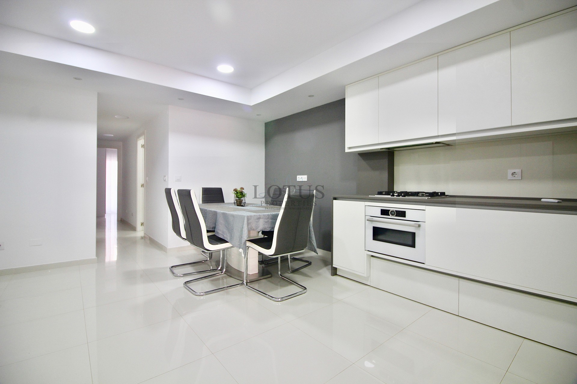 Renoverad med 3 sov 100 m till Playa Del Cura - Lotus Properties